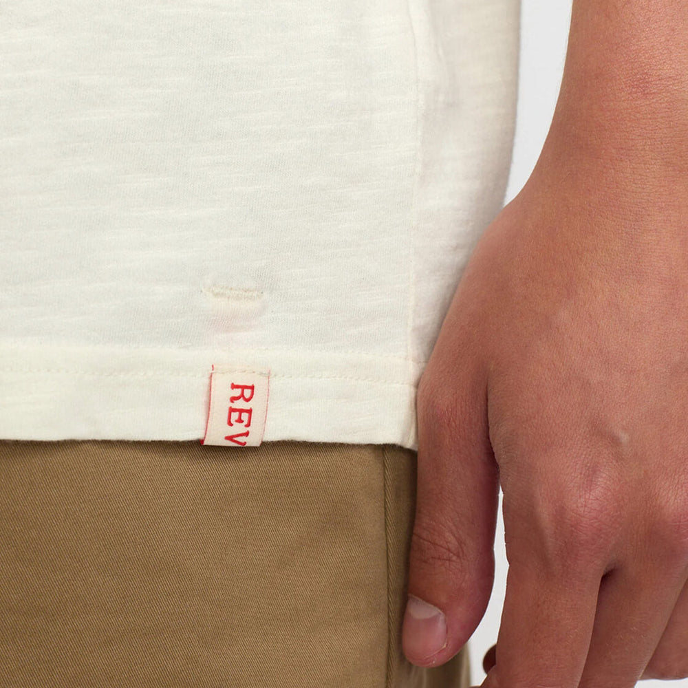
                      
                        Revolution T-Shirt 1398 Loose beige offwhite
                      
                    