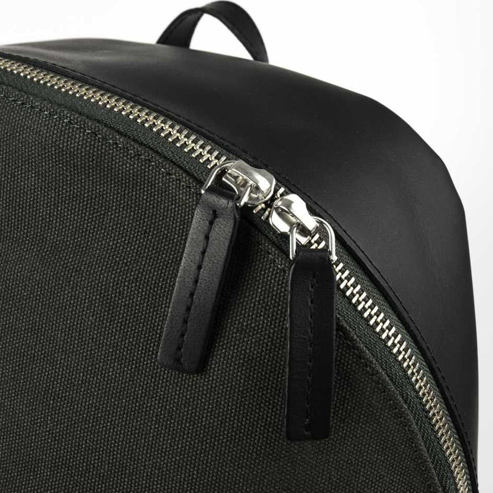 
                      
                        Sandqvist Backpack Apollo green beluga
                      
                    