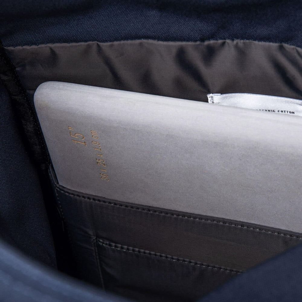 
                      
                        Sandqvist Backpack Dante Grand blue/natural leather
                      
                    