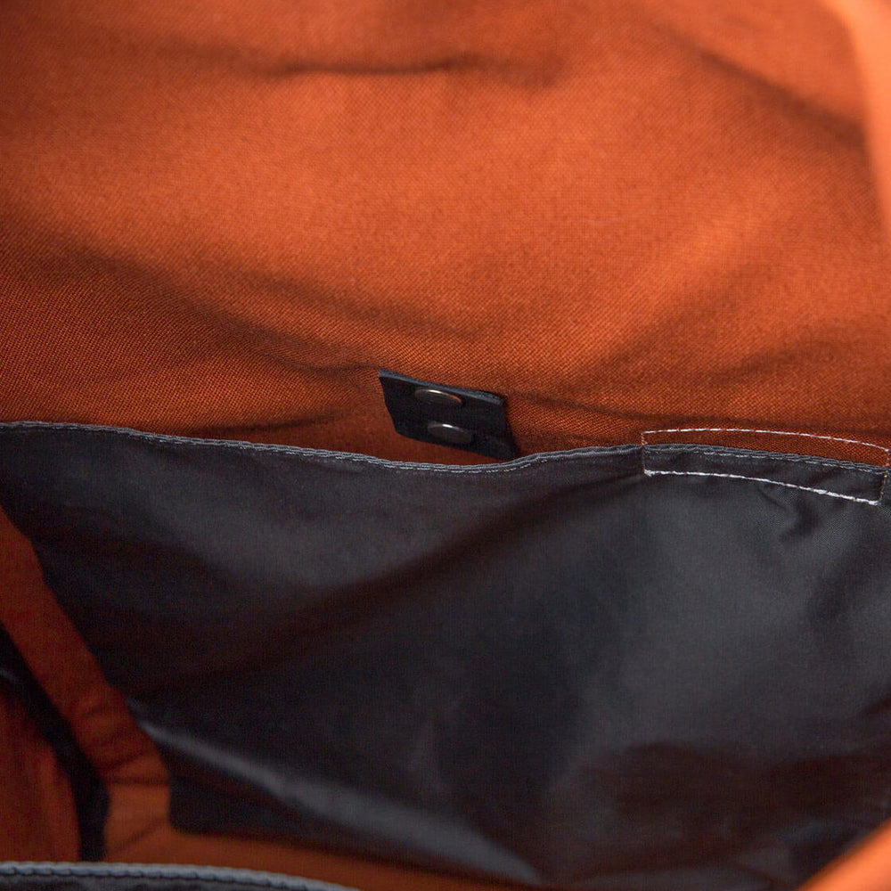 
                      
                        Sandqvist Backpack Dante orange rust
                      
                    