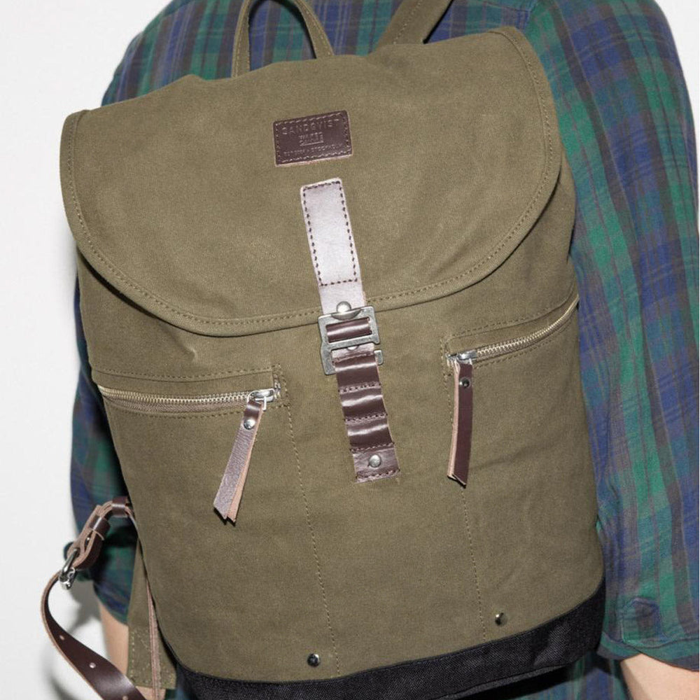 
                      
                        Sandqvist Backpack Gary Waxed green olive
                      
                    