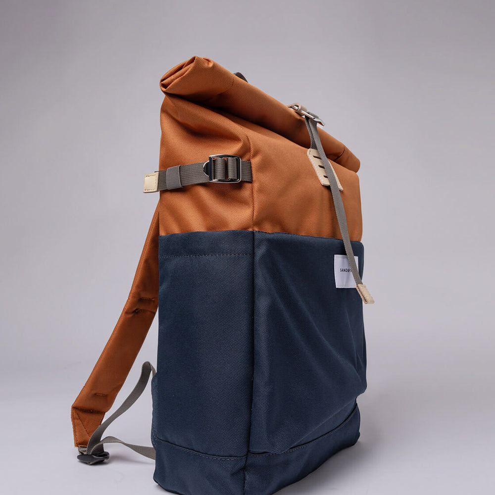 
                      
                        Sandqvist Backpack Ilon blue fox red
                      
                    