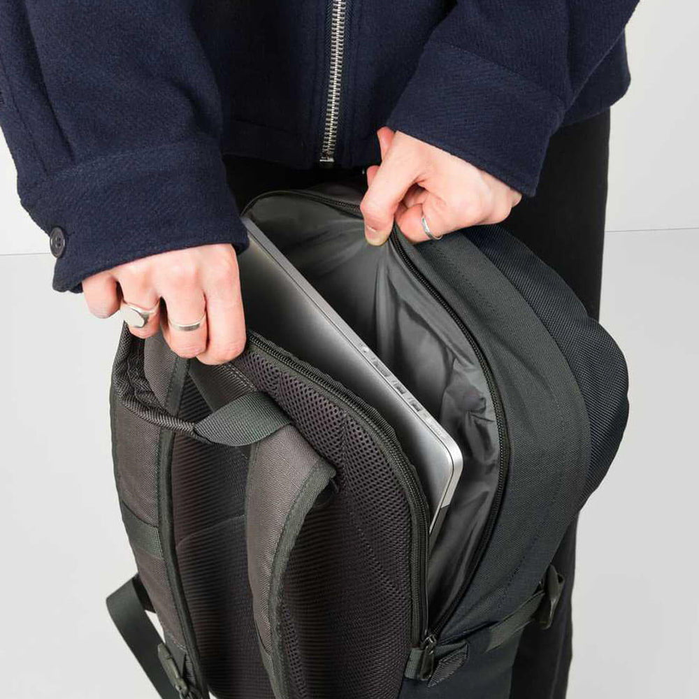 
                      
                        Sandqvist Backpack Peter green beluga
                      
                    