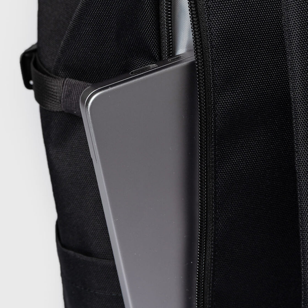 
                      
                        Sandqvist Backpack Rolltop L Icon black/black with black leather
                      
                    