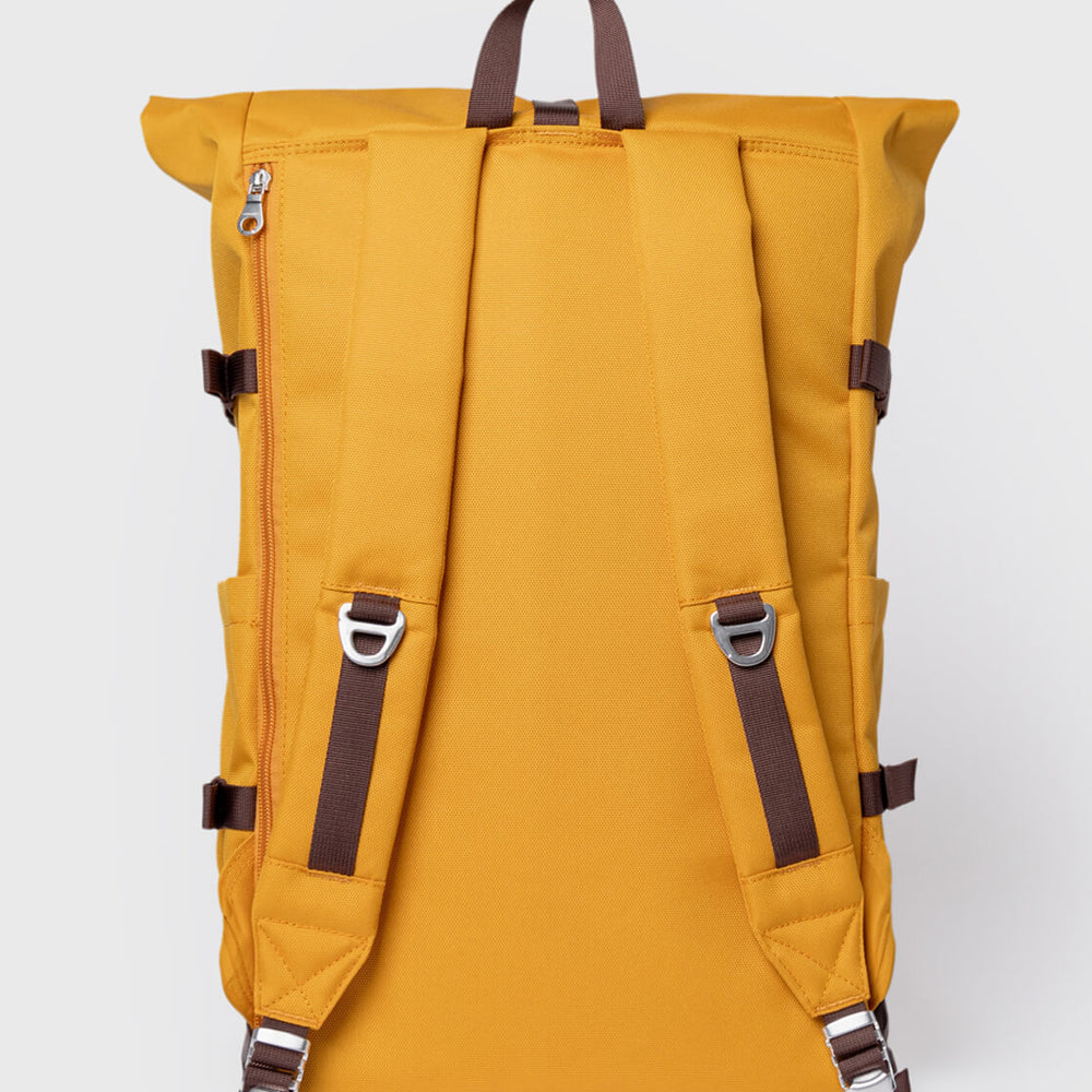 
                      
                        Sandqvist Backpack Rolltop L Icon yellow golden with natural leather
                      
                    