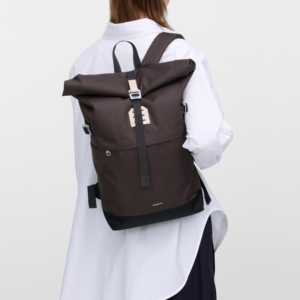 Sandqvist Backpack Rolltop M Icon brown with natural leather