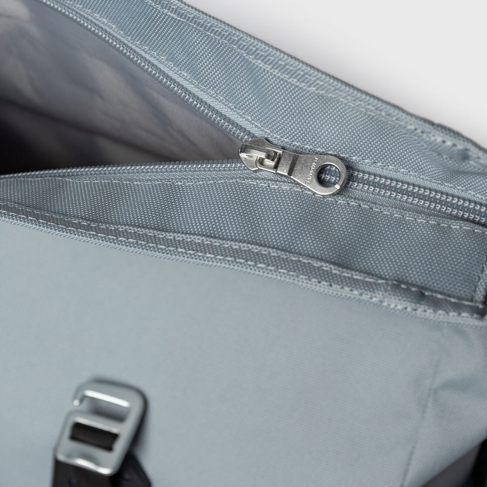 
                      
                        Sandqvist Backpack Rolltop M Icon grey ice blue with black leather
                      
                    