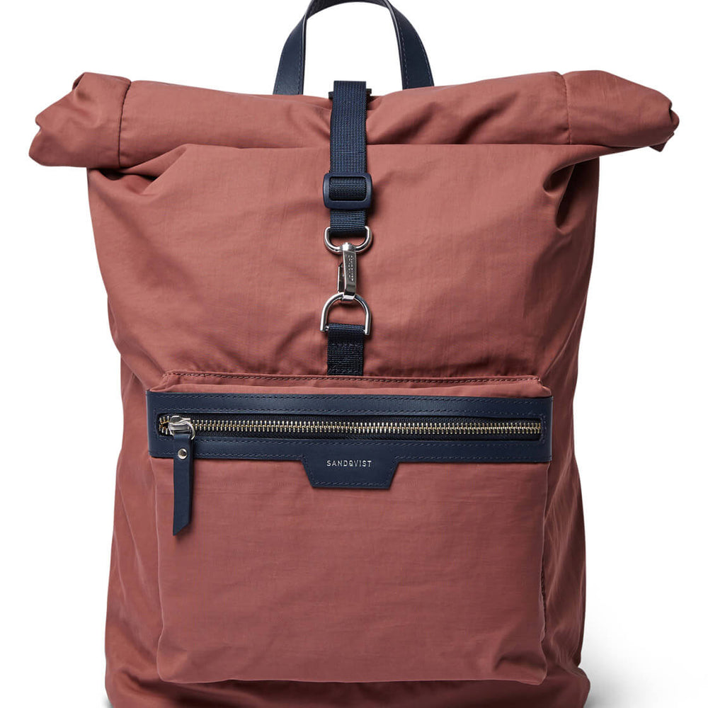 
                      
                        Sandqvist Backpack Siv red maroon/navy leather
                      
                    