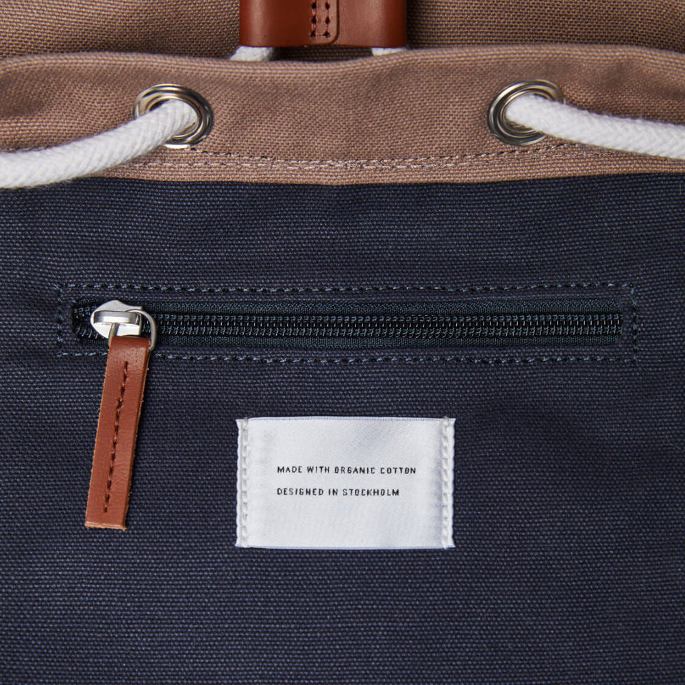 
                      
                        Sandqvist Backpack Stig multi navy/earth brown/black
                      
                    