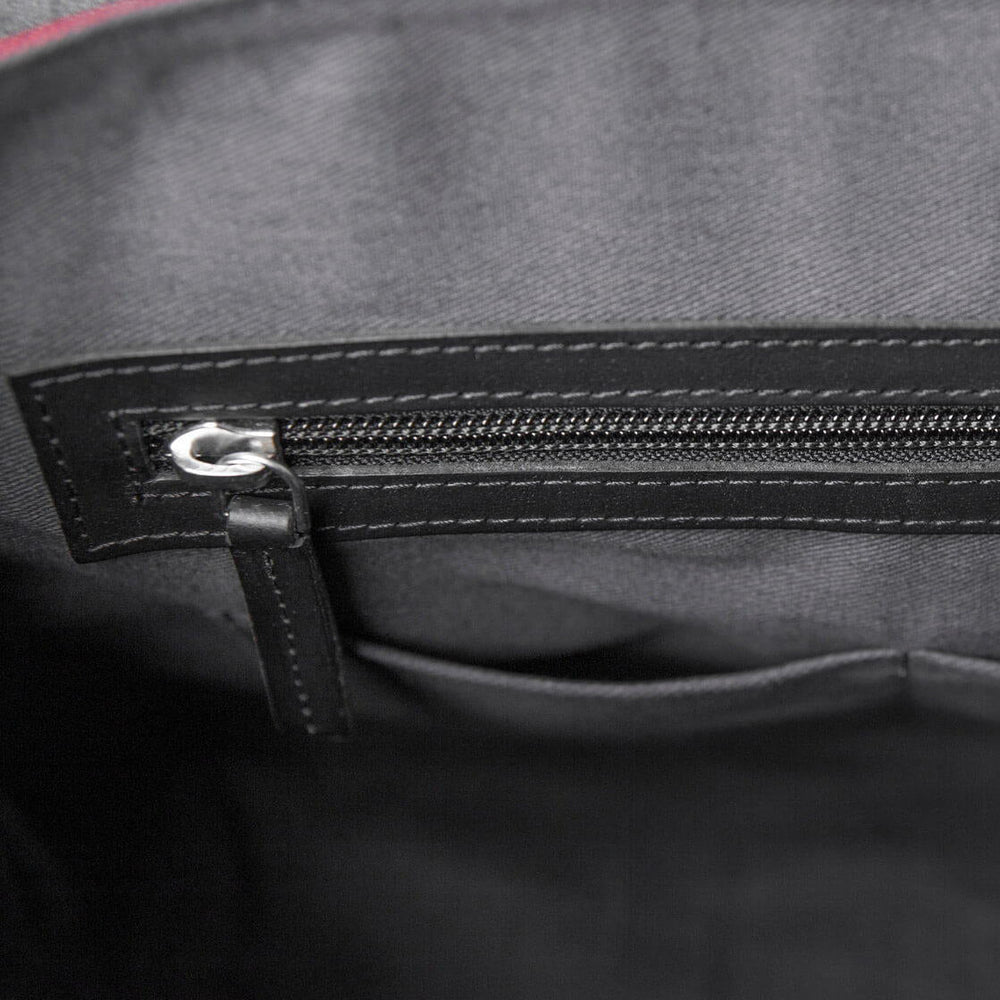 
                      
                        Sandqvist Backpack Vilda red burgundy
                      
                    