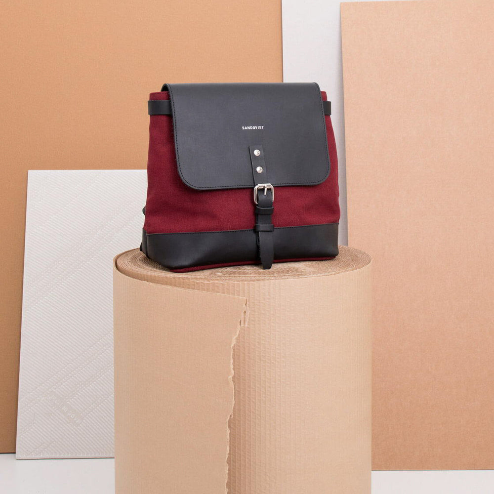 
                      
                        Sandqvist Backpack Vilda red burgundy
                      
                    