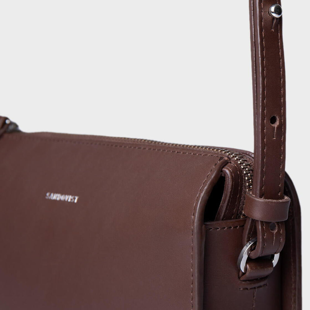 
                      
                        Sandqvist Bag Frances brown dark
                      
                    