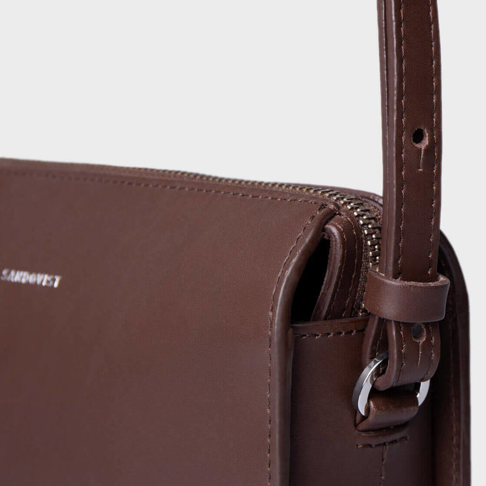
                      
                        Sandqvist Bag Frances brown dark
                      
                    