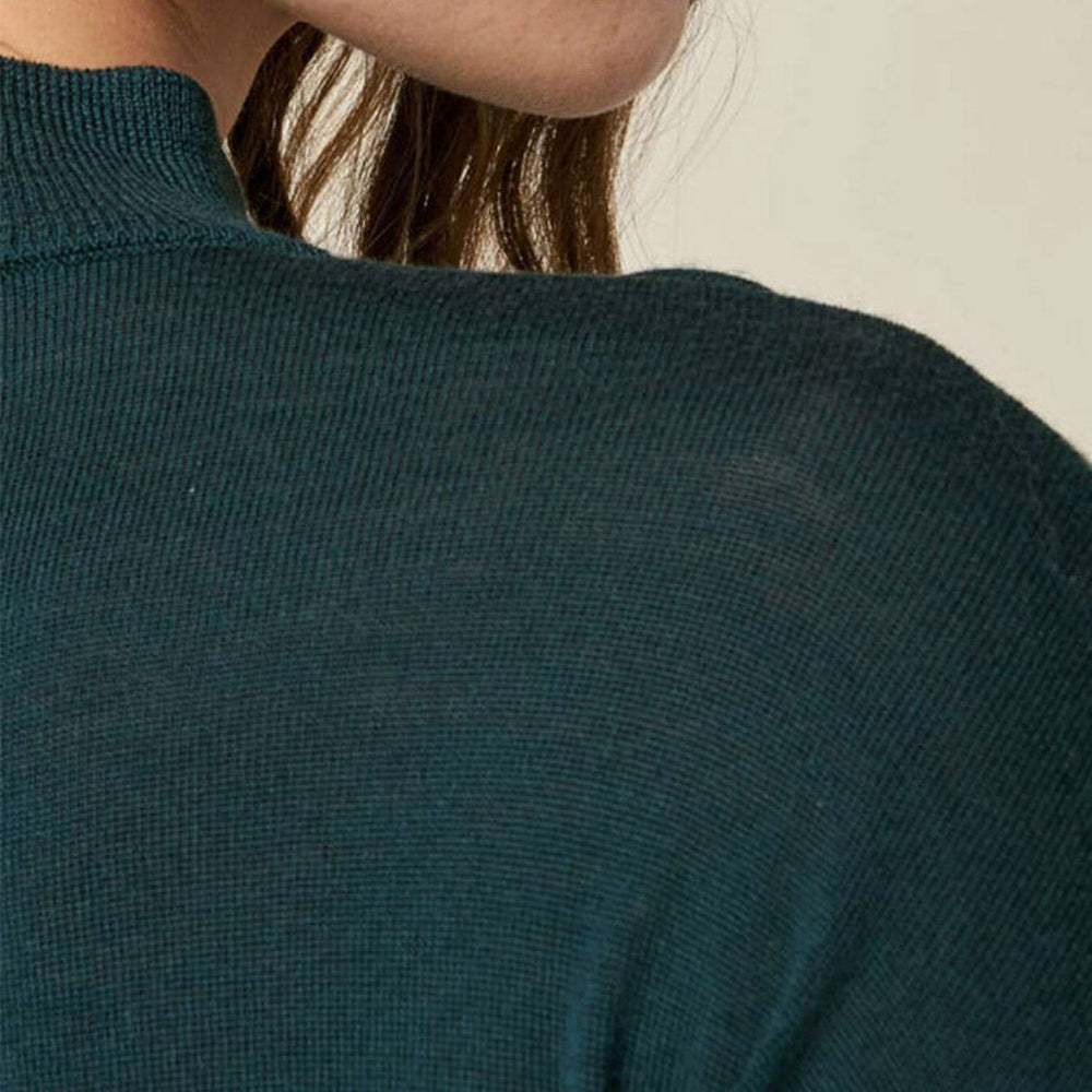 
                      
                        Sessun W Pullover Massa green english tea
                      
                    