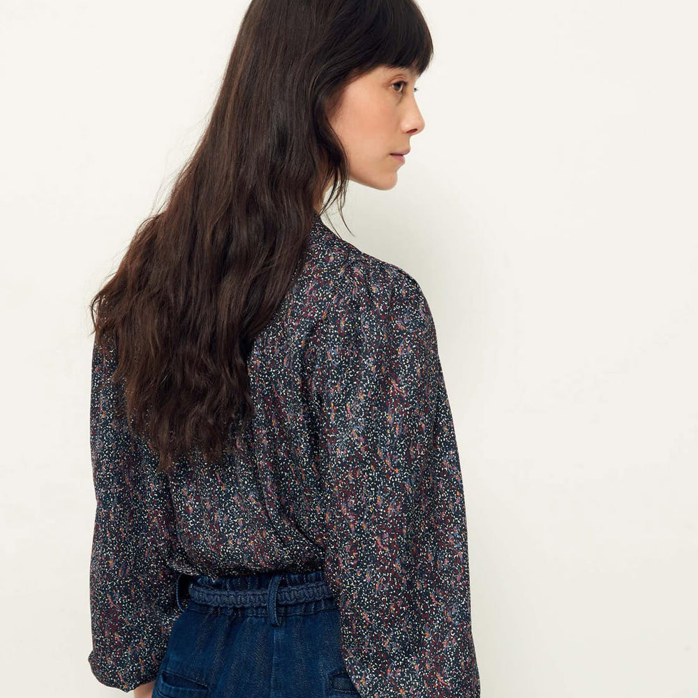 
                      
                        Sessun W Shirt Leonce multi records
                      
                    