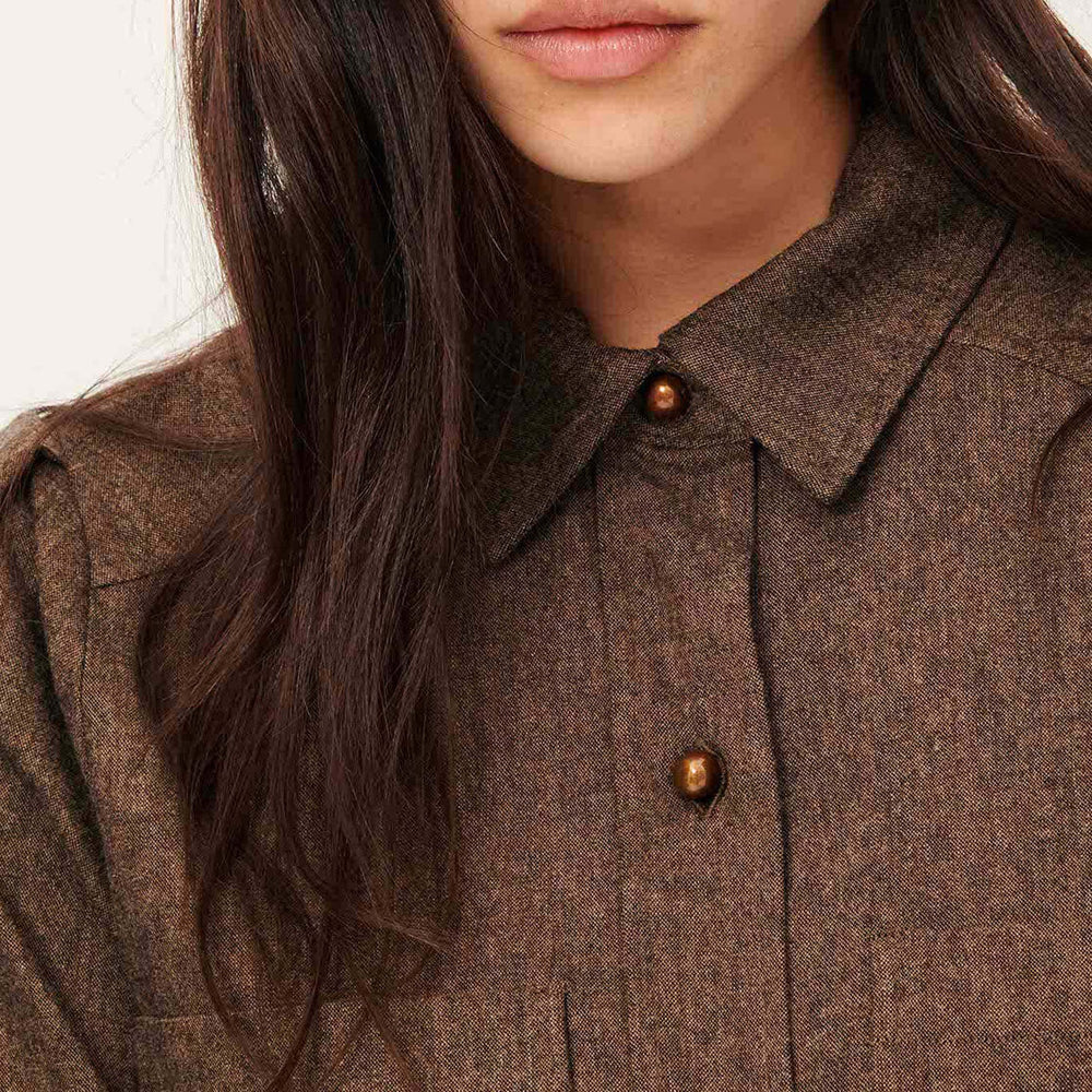 
                      
                        Sessun W Shirt Theowool brown warm stone
                      
                    