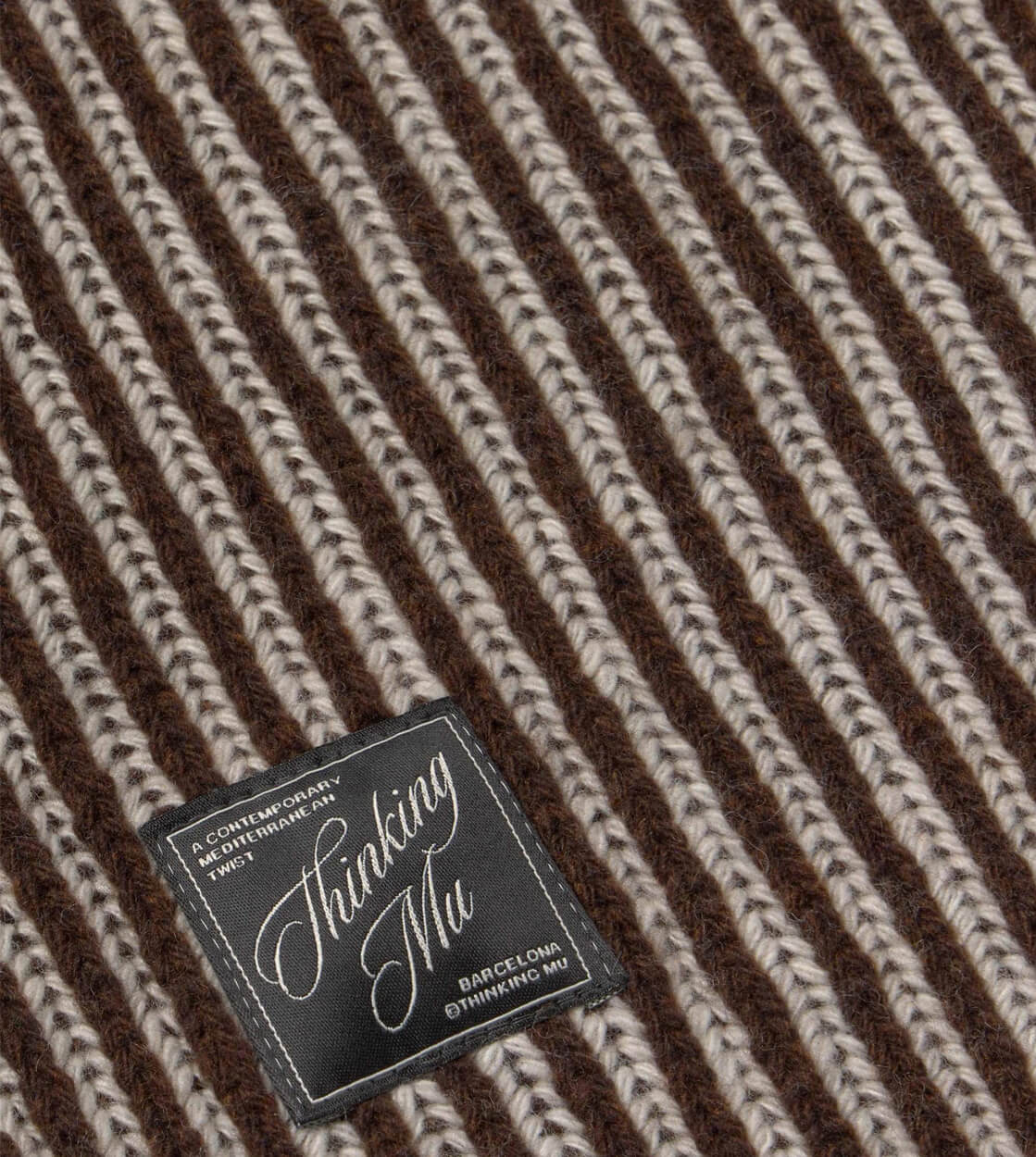 Thinking Mu Scarf Ghede beige annapurna