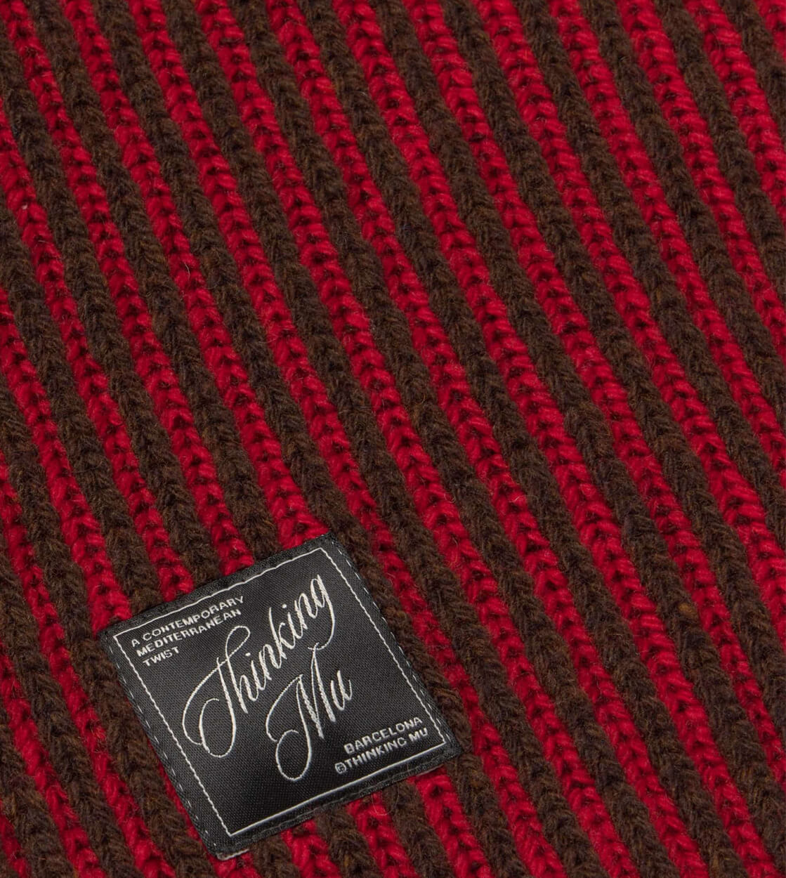 Thinking Mu Scarf Ghede red merapi