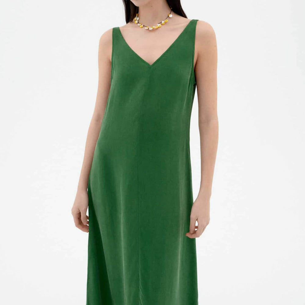 
                      
                        Thinking Mu W Dress Sade green dill
                      
                    
