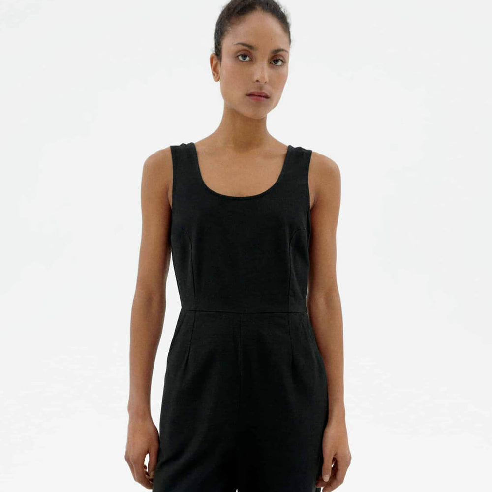 
                      
                        Thinking Mu W Jumpsuit Rafflesia black
                      
                    