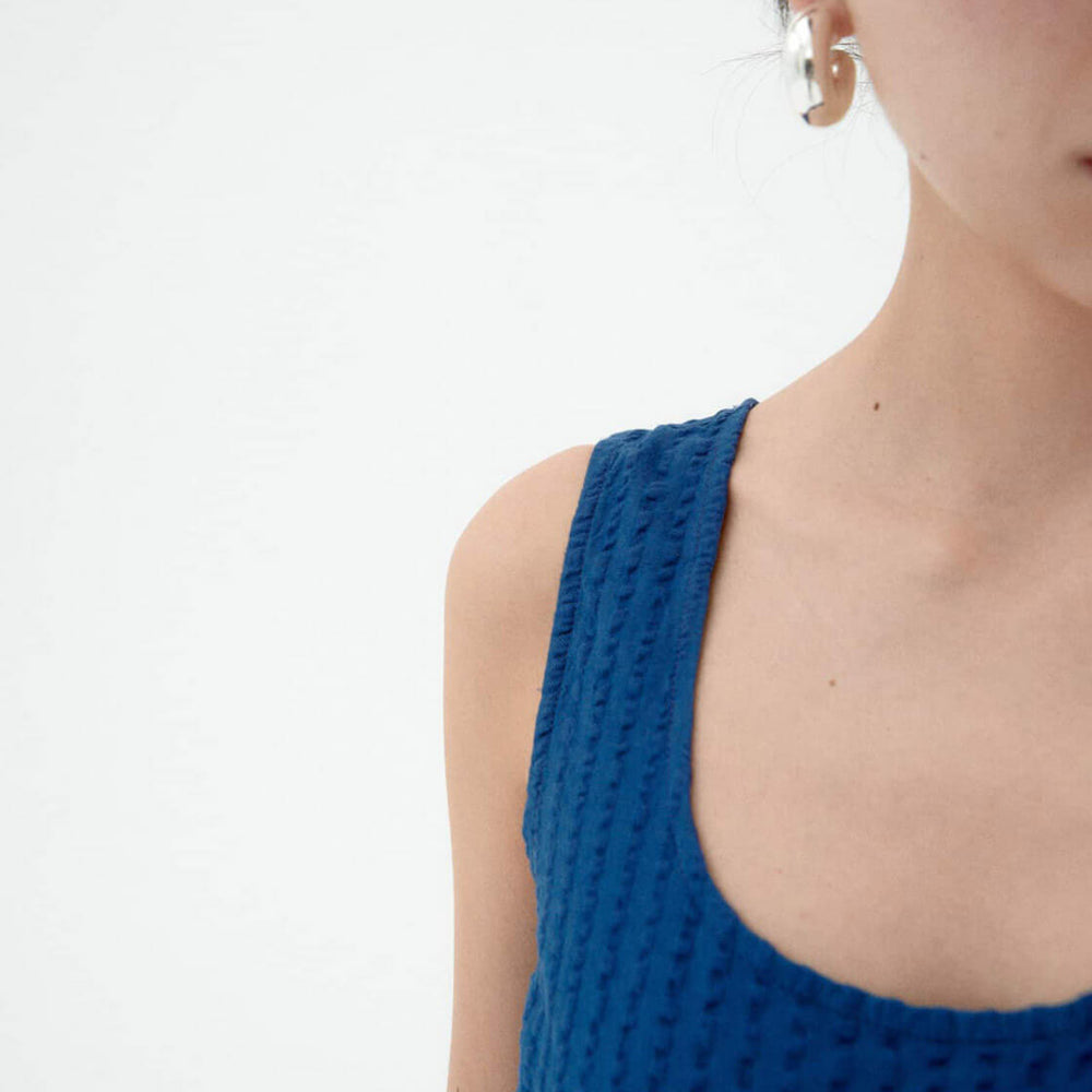 
                      
                        Thinking Mu W Jumpsuit Rafflesia blue cobalt
                      
                    