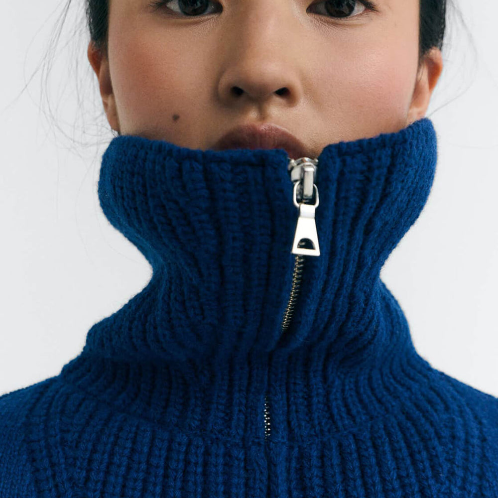 
                      
                        Thinking Mu W Knit Tanit blue indigo
                      
                    