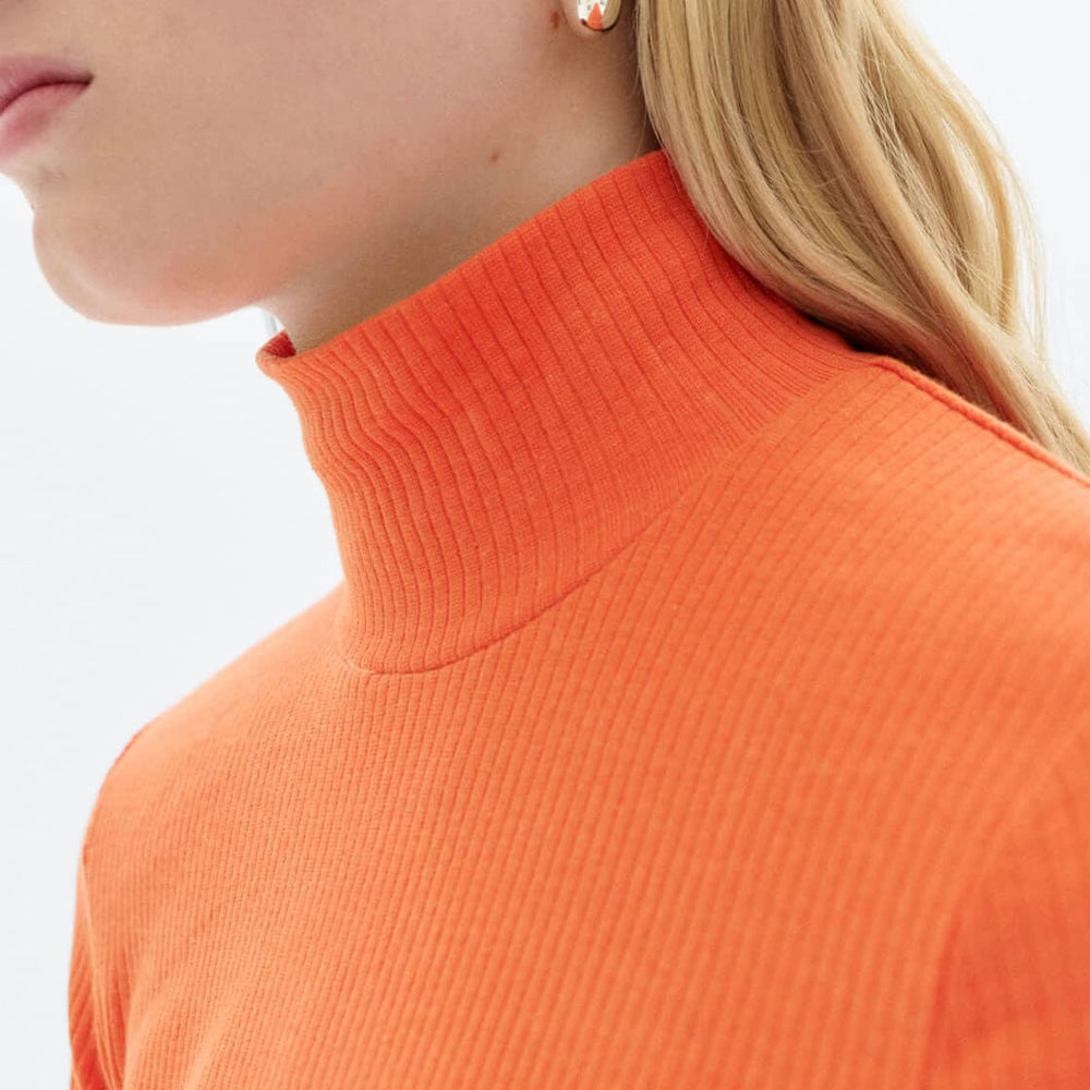 
                      
                        Thinking Mu W Longsleeve Aine Hemp orange apricot
                      
                    