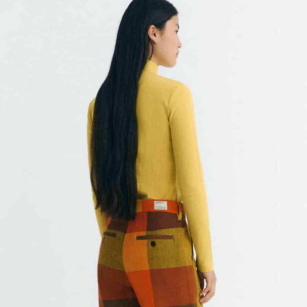 
                      
                        Thinking Mu W Longsleeve Aine Hemp yellow hive
                      
                    