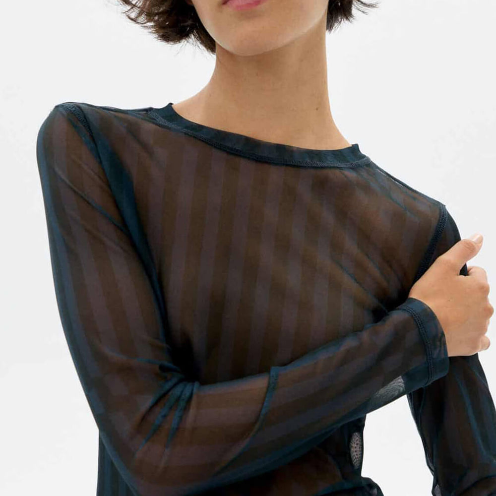 
                      
                        Thinking Mu W Longsleeve Esque blue tere
                      
                    
