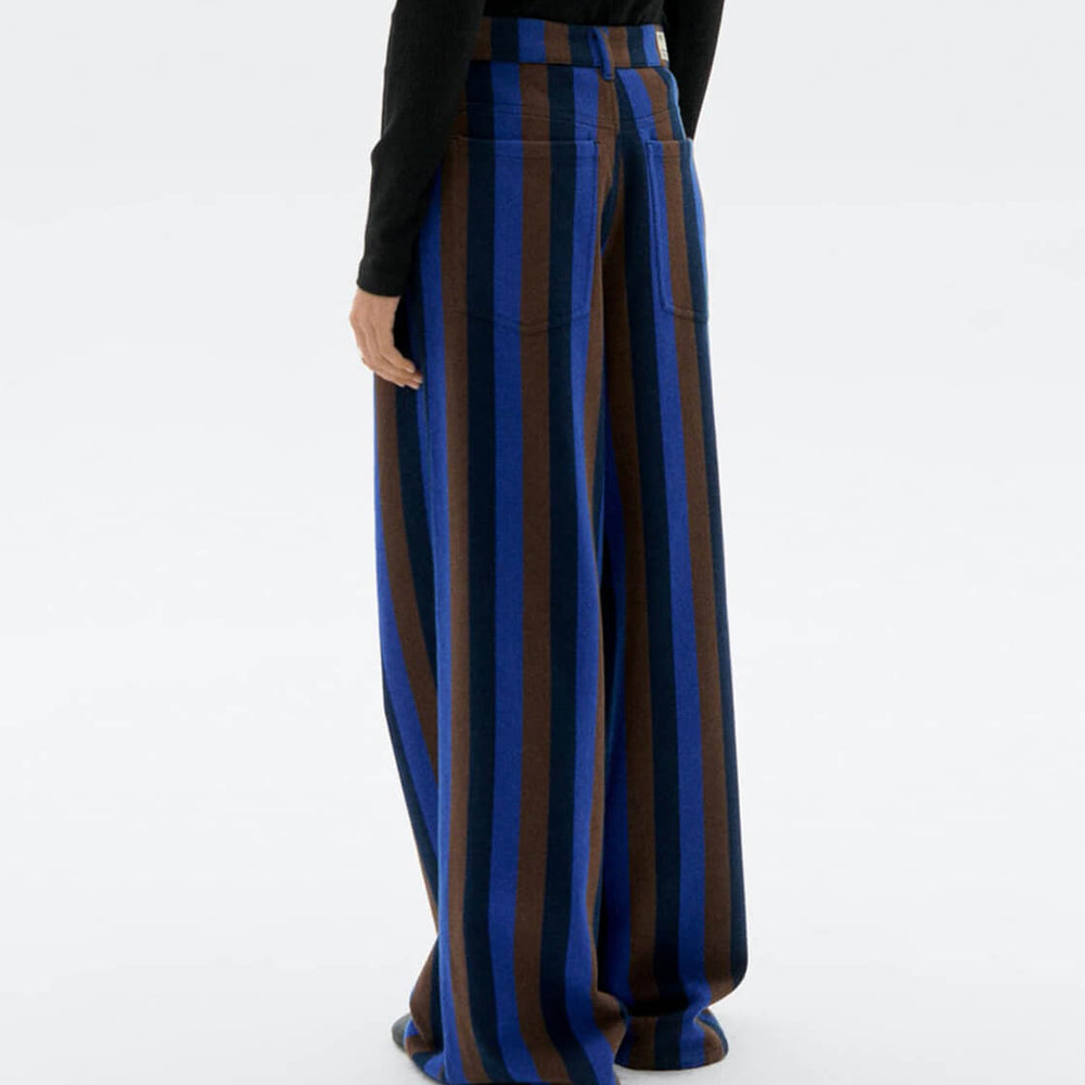 
                      
                        Thinking Mu W Pants Hedda blue totenham blanket
                      
                    