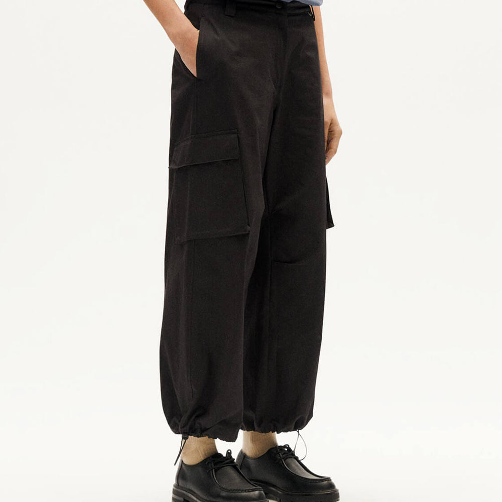 
                      
                        Thinking Mu W Pants Val black
                      
                    