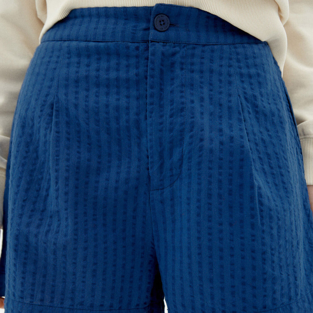 
                      
                        Thinking Mu W Shorts Narciso blue cobalt
                      
                    