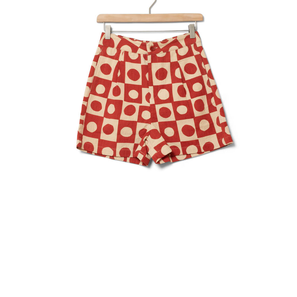 
                      
                        Thinking Mu W Shorts Narciso red big spots
                      
                    