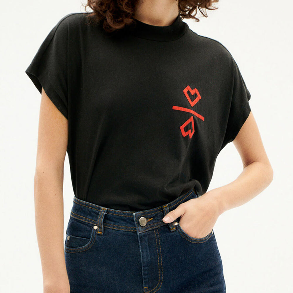 
                      
                        Thinking Mu W T-Shirt Volta black 2 hearts
                      
                    