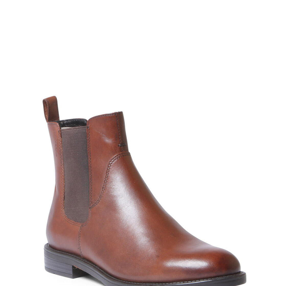 
                      
                        Vagabond W Boots Amina brown cognac
                      
                    