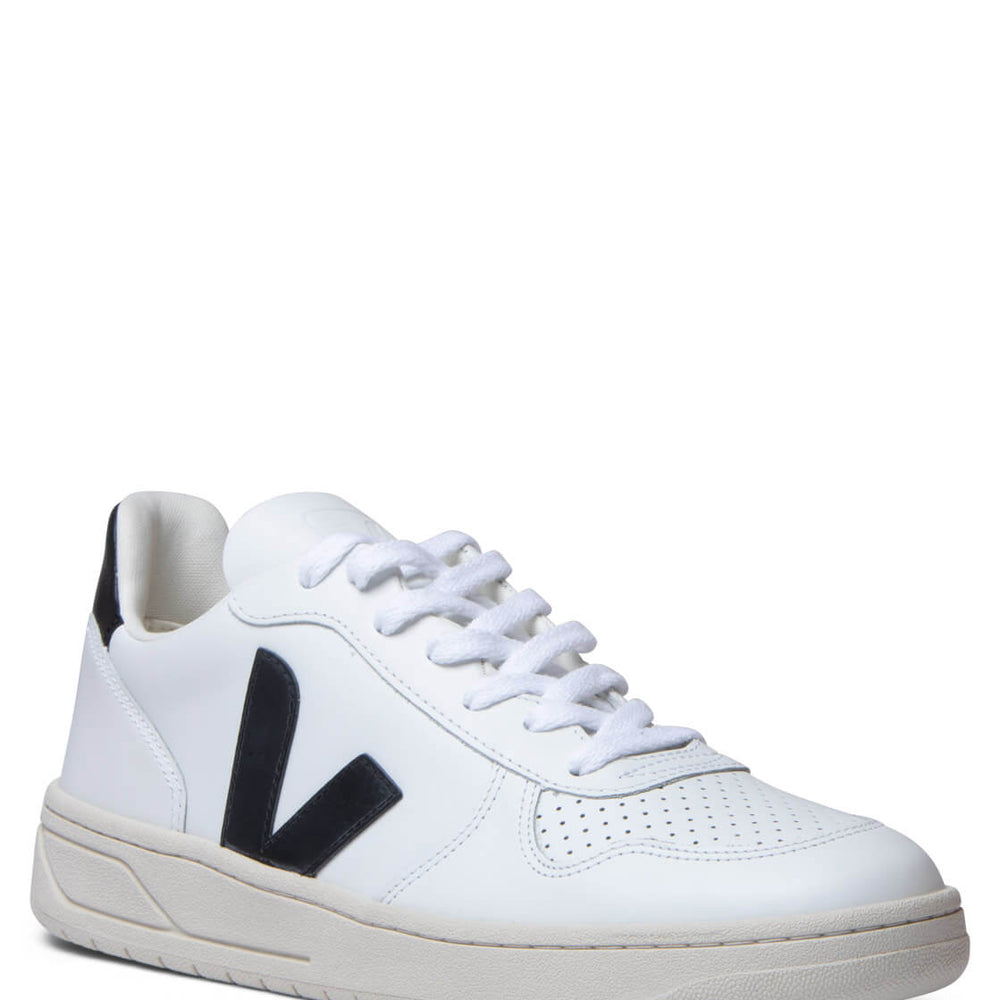 
                      
                        Veja Shoes V-10 Leather white extra black
                      
                    