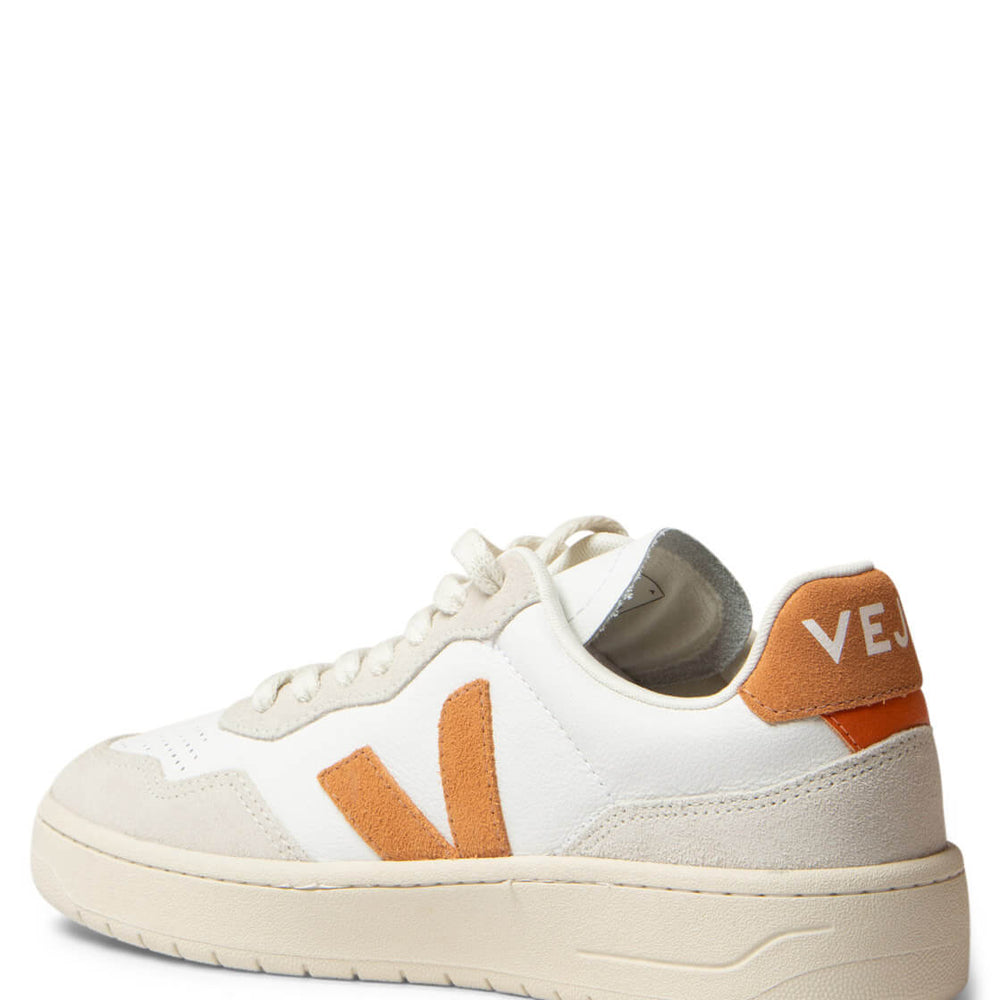 
                      
                        Veja Shoes V-90 Leather white extra umber
                      
                    