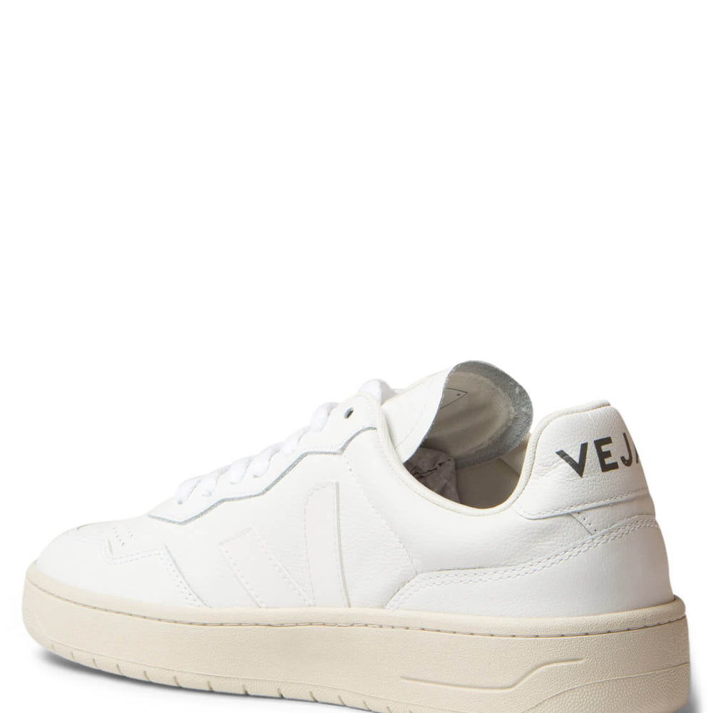 
                      
                        Veja Shoes V-90 Leather white extra
                      
                    