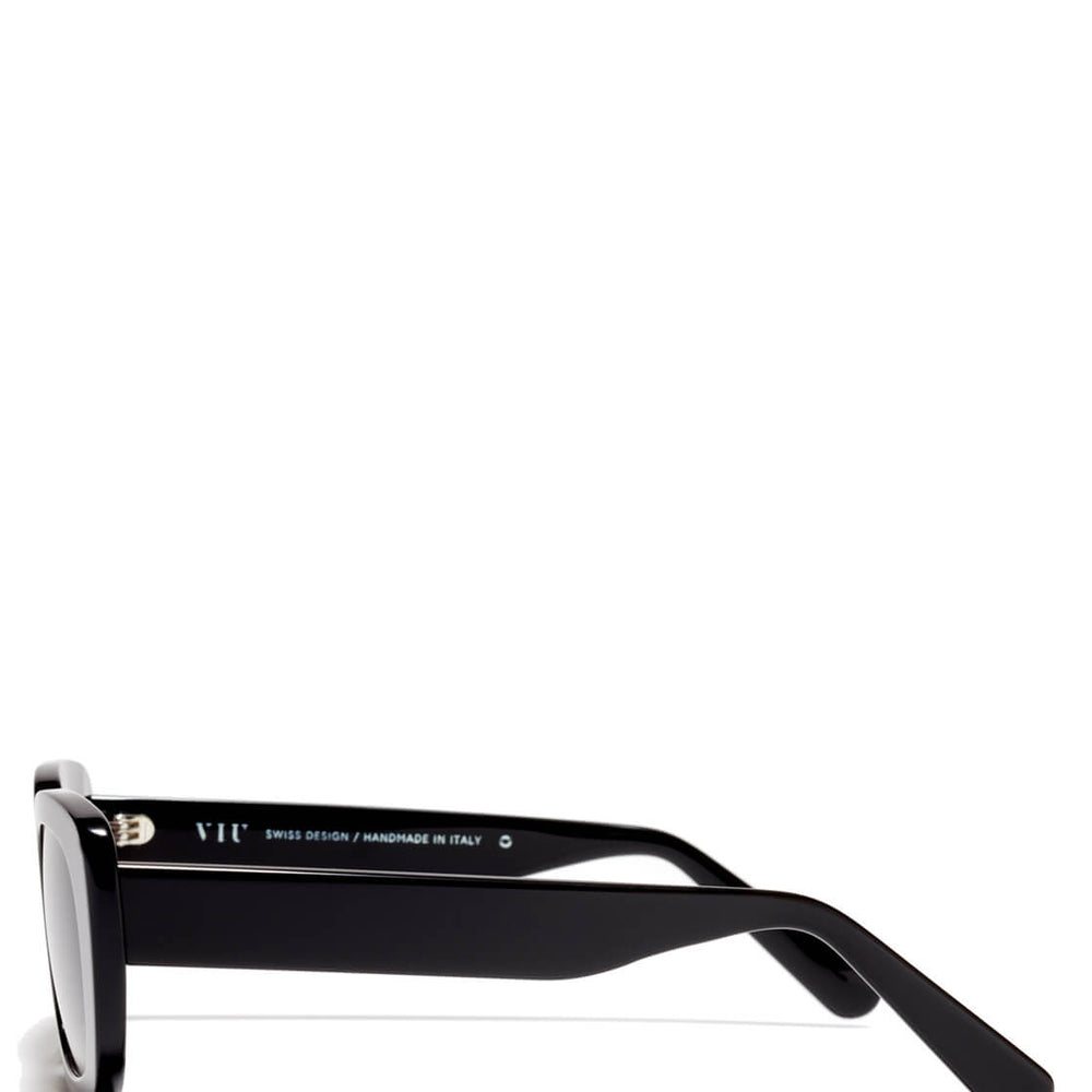 
                      
                        Viu Sunglasses Enchanted black
                      
                    