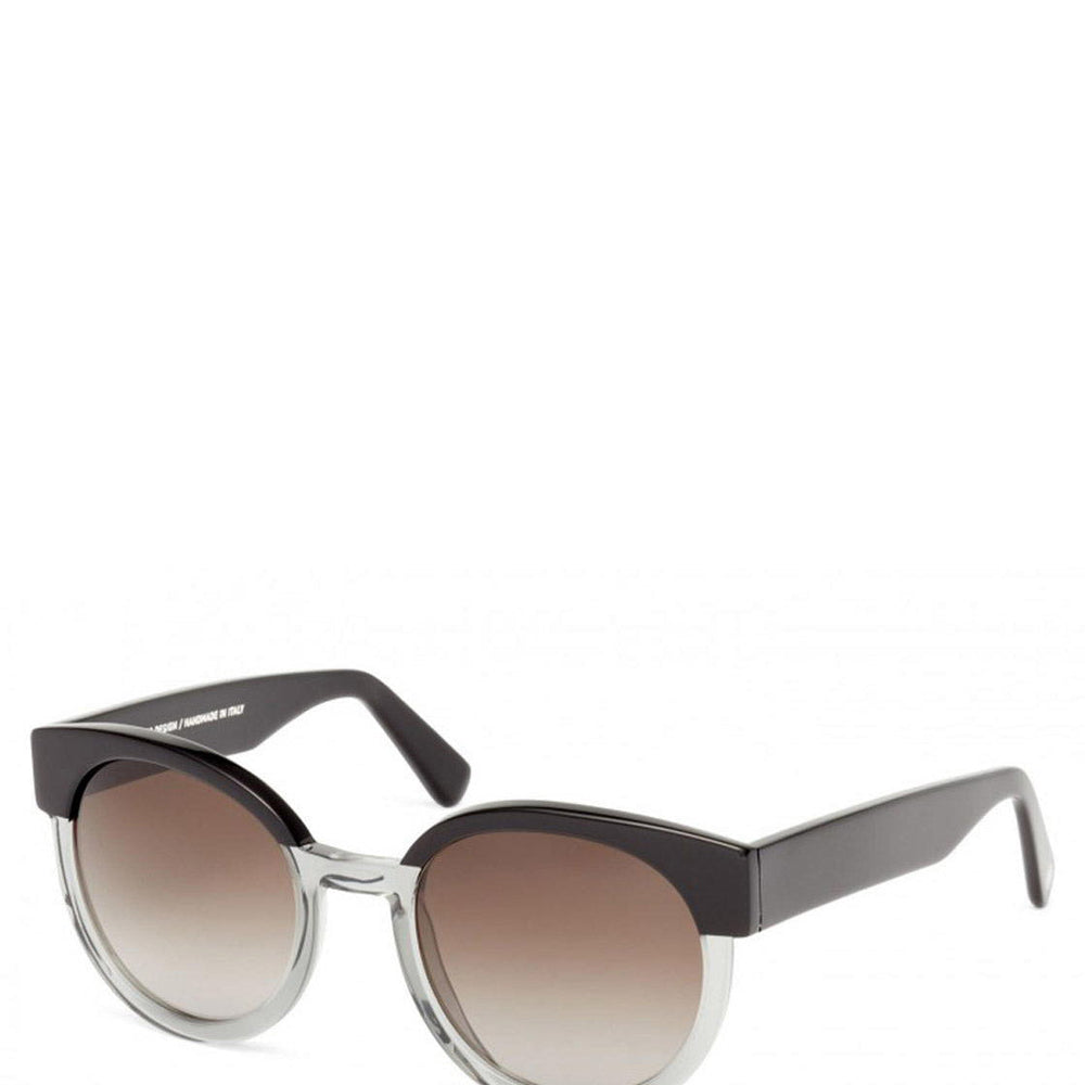 
                      
                        Viu x House of Dagmar Sunglasses Greta black ice shiny
                      
                    