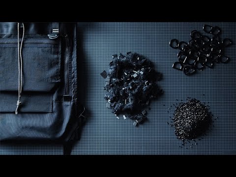 
                      
                        Video in der Galerie ansehen und abspielen, Freitag Backpack incl Musette Mono PA6 Circular black
                      
                    